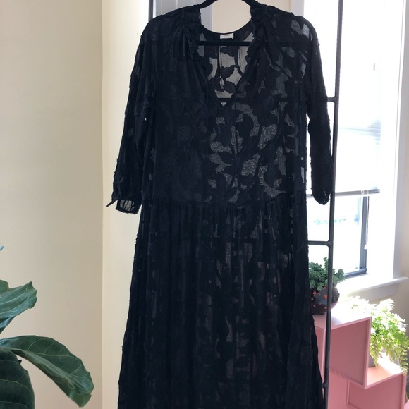 Aritzia Dresses & Skirts - Wilfred jacquard dress Aritzia Dresses & Skirts - Wilfred jacquard dress